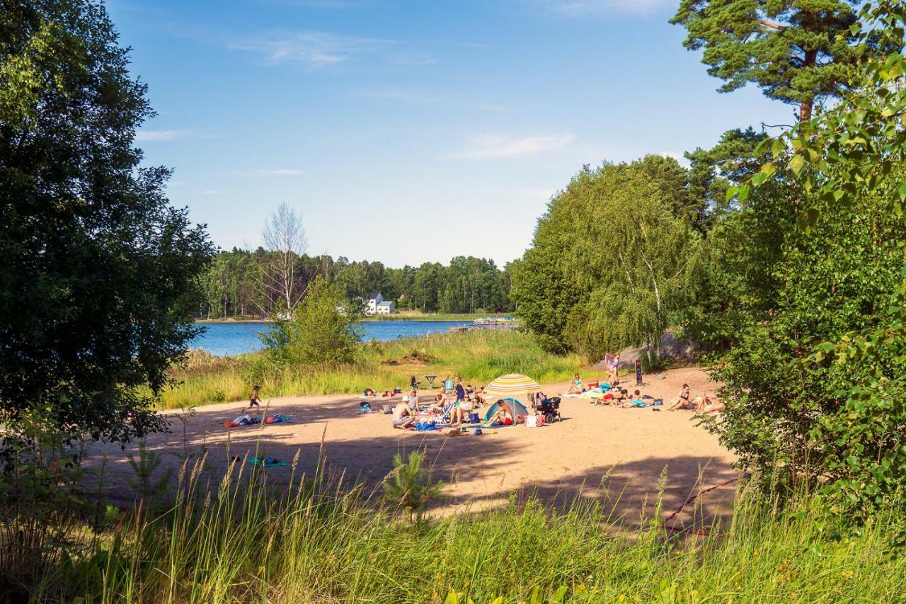 Villa Vita Grindarna / Djuroe Havsbad à Djurhamn Extérieur photo